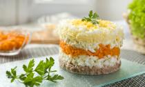 Рыбный салат Мимоза: рецепт на Новый Год